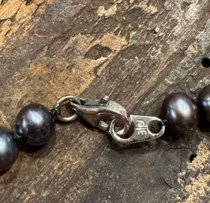 Danbury Midnight Spell Pearl Necklace