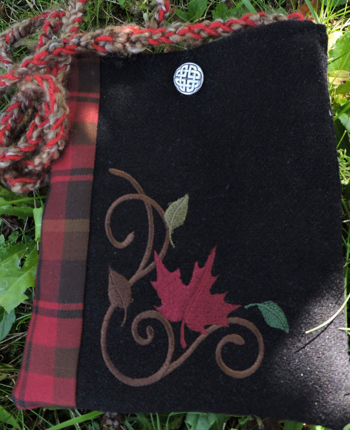 Wee Purse - Maple Leaf Tartan