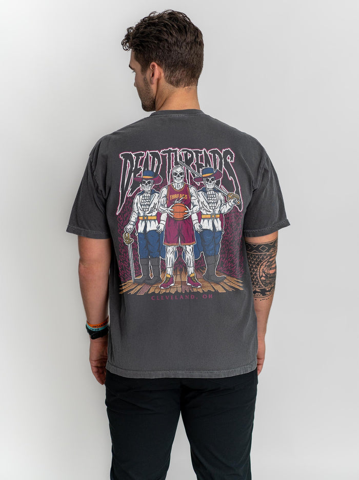 CLEVELAND BASKETBALL - “3 SKULL” PREMIUM T-SHIRT – T-Shirt – Dead Threads Apparel
