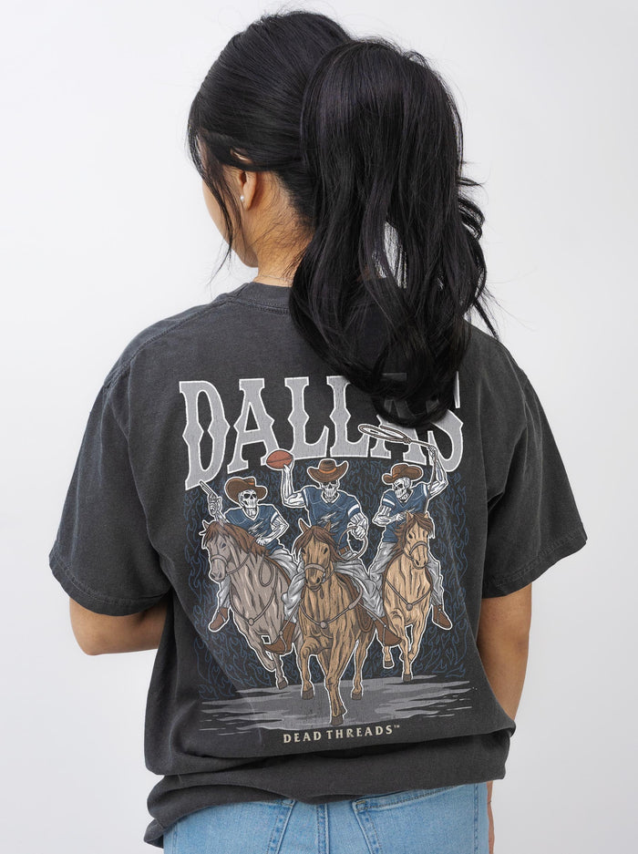 DALLAS FOOTBALL - “3 SKULL” PREMIUM T - SHIRT – T-Shirt – Dead Threads Apparel