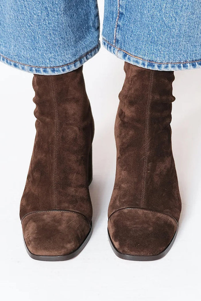 Mckenzie - Square Toe Heeled Boots