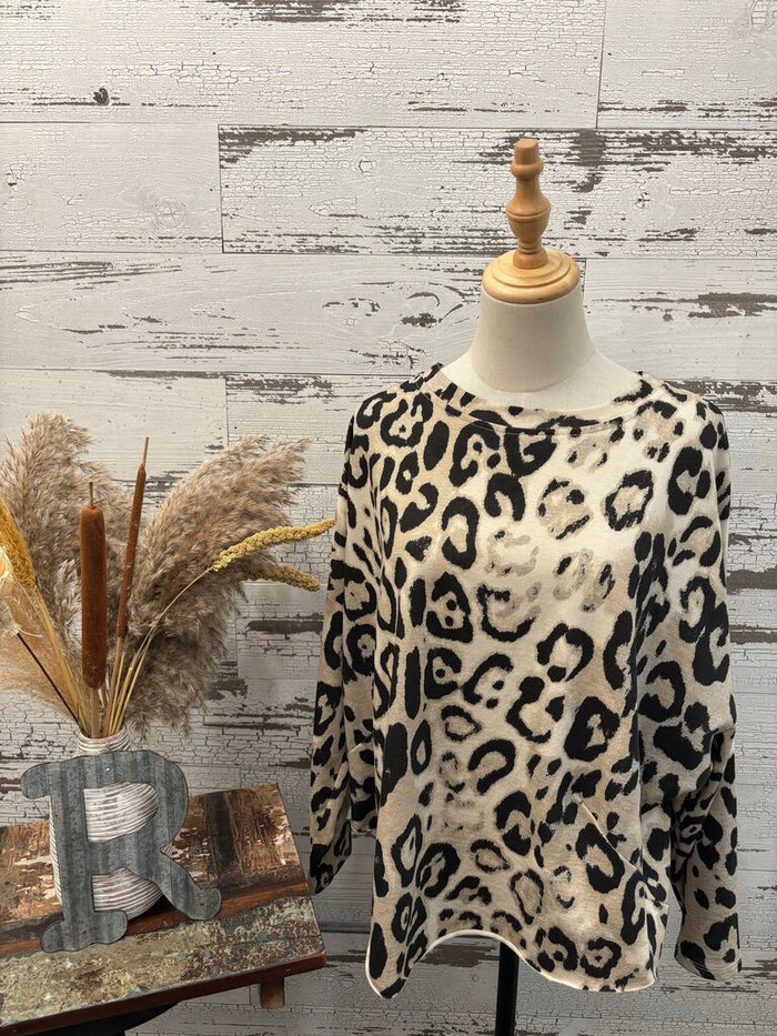 Yolly Italy European Label Animal Print top